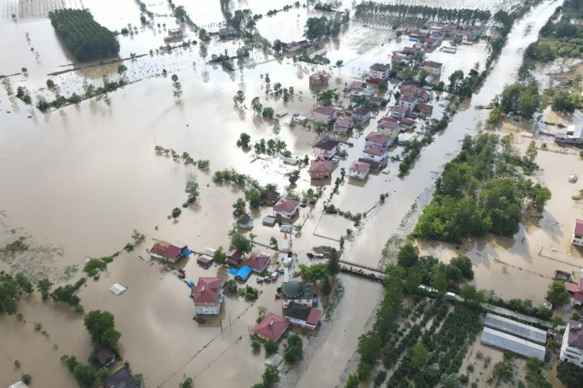 Samsun’da sağanak yağış ve sel dolayısıyla 3 ilçede 7 Haziran