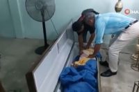 Ekvator’da 76 yaşındaki Bella Montoya öldüğü gerekçesiyle cenaze töreni için
