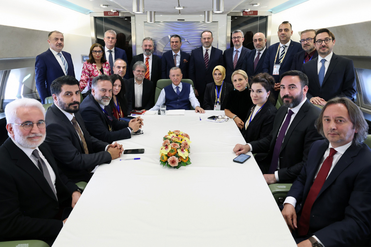 Cumhurbaşkanı Erdoğan’dan ekonomi mesajı Cumhurbaşkanı Recep Tayyip Erdoğan, “Bazı arkadaşlar ‘Cumhurbaşkanı faiz politikalarında ciddi