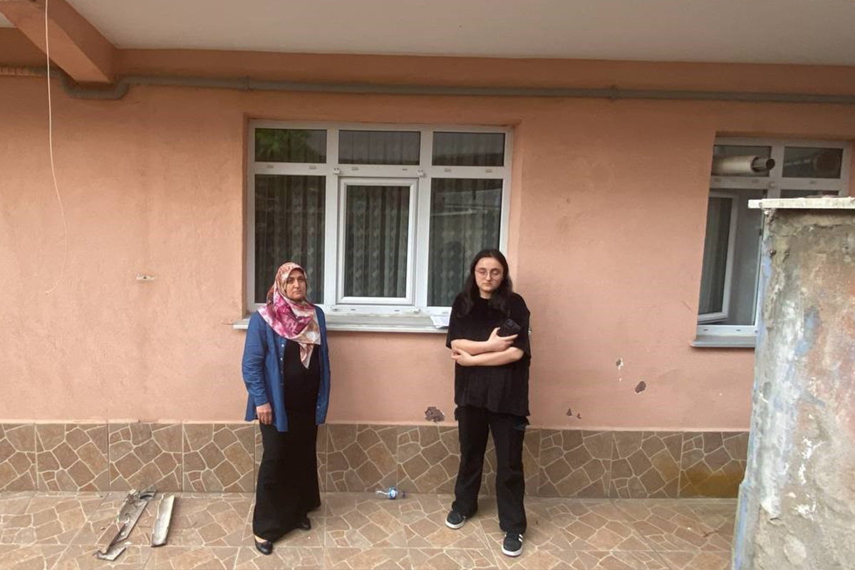 “Bu kadar da insanlık dışı bir şey olamaz” Kocaeli’nin Gebze ilçesinde anne ve kızının kiracı olarak yaşadığı evin