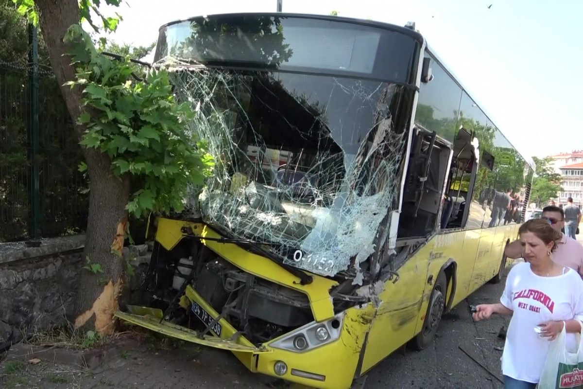 Pendik’te kontrolden çıkan cip karşı yöne geçerek seyir halindeki İETT