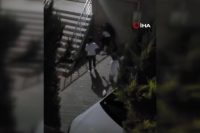Aydın’ın Kuşadası ilçesinde iddiaya göre site içerisinde araba park yeri