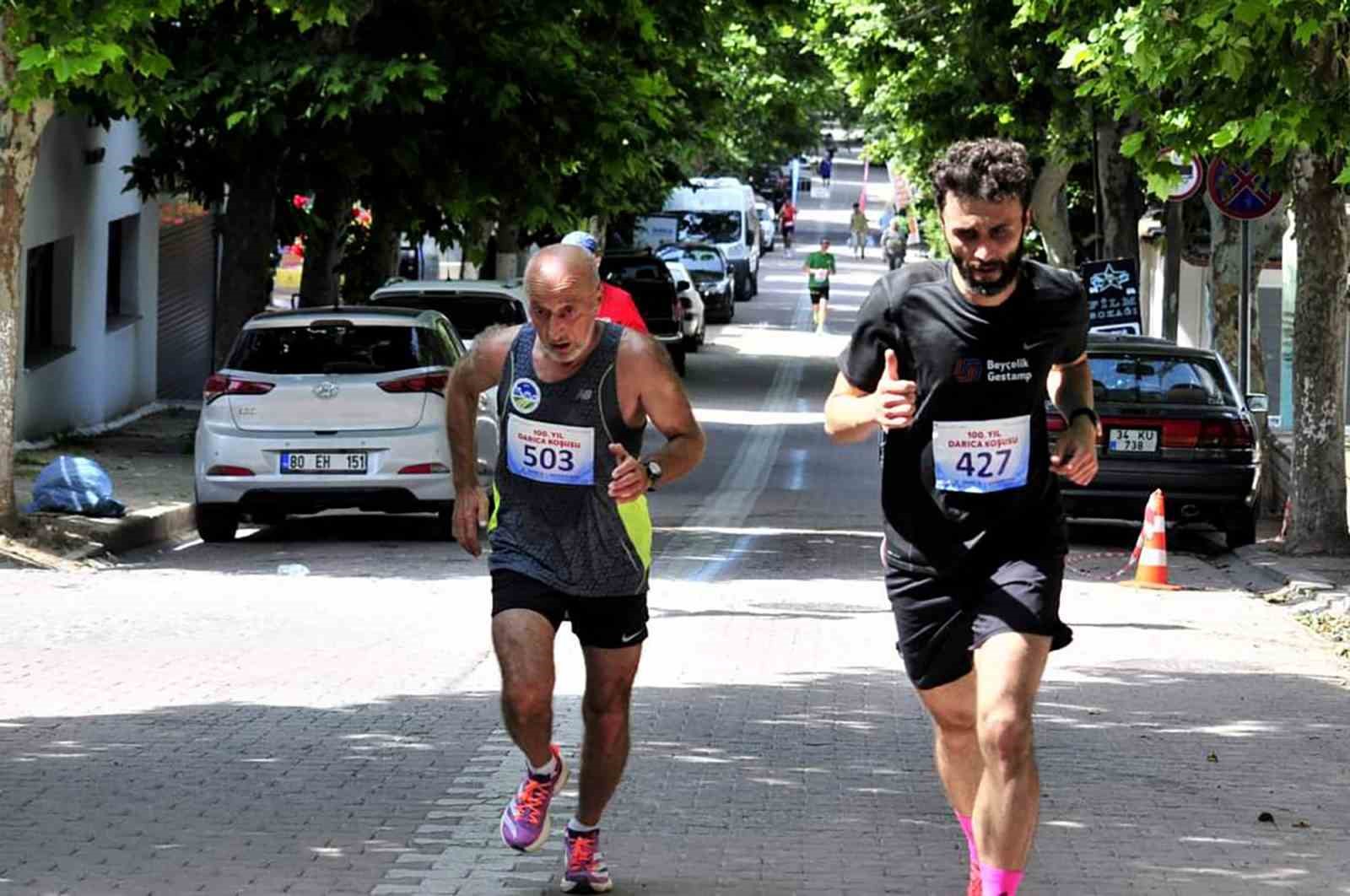 SAKARYA BÜYÜKŞEHİR BELEDİYESİ ATLETİZM SPORCUSU ALİ TURAN, EŞİ GÖRÜLMEMİŞ BİR