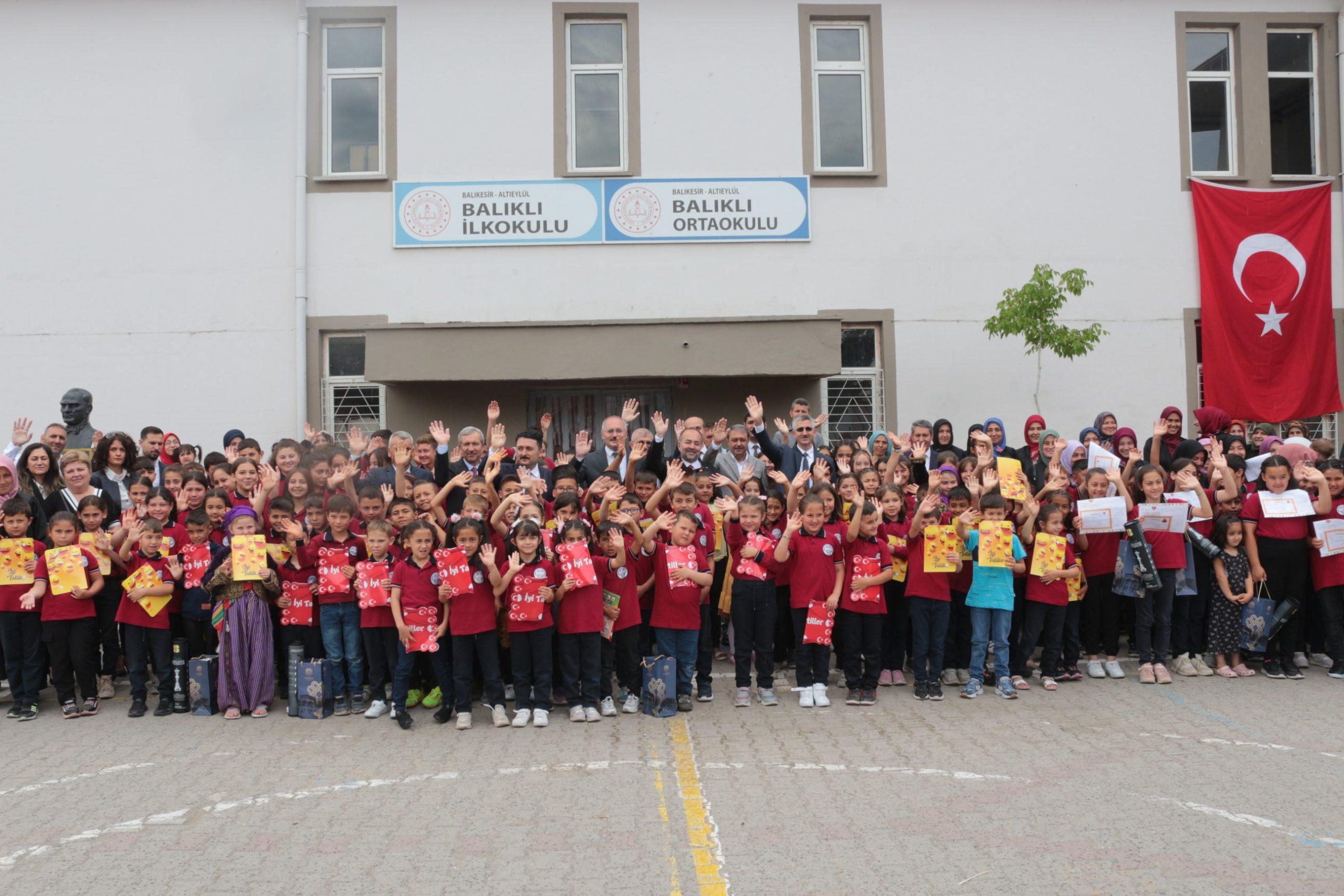 2022-2023 eğitim öğretim yılının son gününde Balıkesir genelinde bin 28