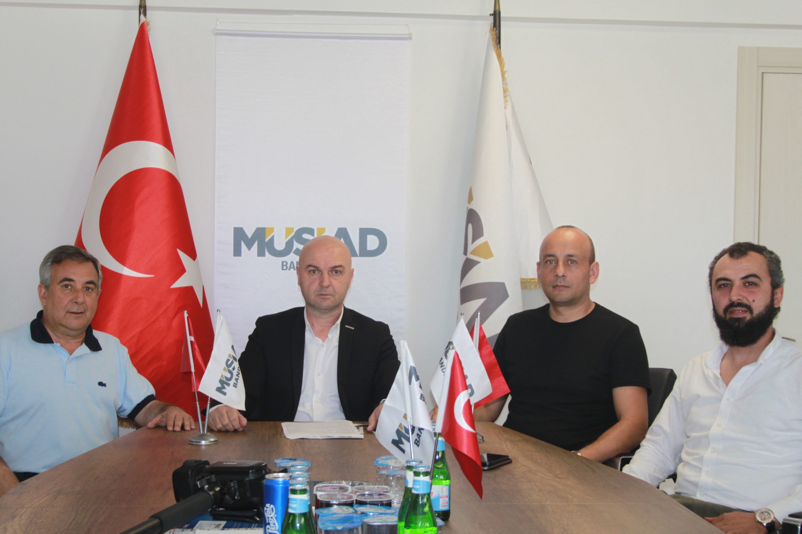 MÜSİAD il konusunu bakanlara taşıdı