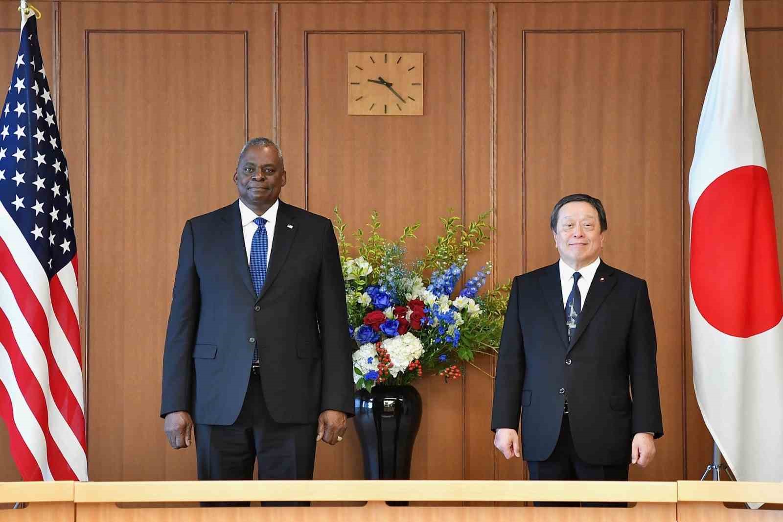 ABD SAVUNMA BAKANI LLOYD AUSTİN VE JAPON MEVKİDAŞI YASUKAZU HAMADA,
