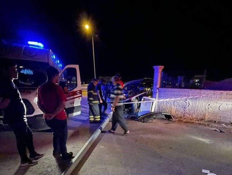 ADIYAMAN’DA, 2 KİŞİNİN YARALANDIĞI KAZA AKILLARA DURGUNLUK VERDİ.