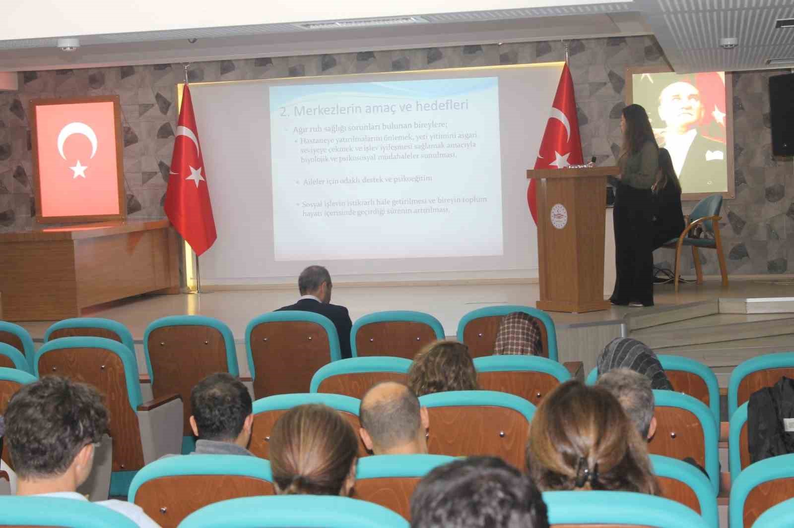 DÜZCE İL SAĞLIK MÜDÜRLÜĞÜ TARAFINDAN AİLE HEKİMLERİNE YÖNELİK KADINA YÖNELİK