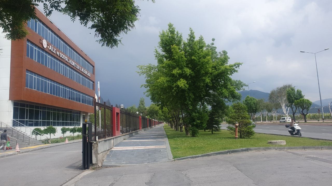 KAYSERİ'DE PSİKOLOJİK SORUNLARI OLDUĞU İDDİA EDİLEN 16 YAŞINDAKİ GENÇ, AİLE