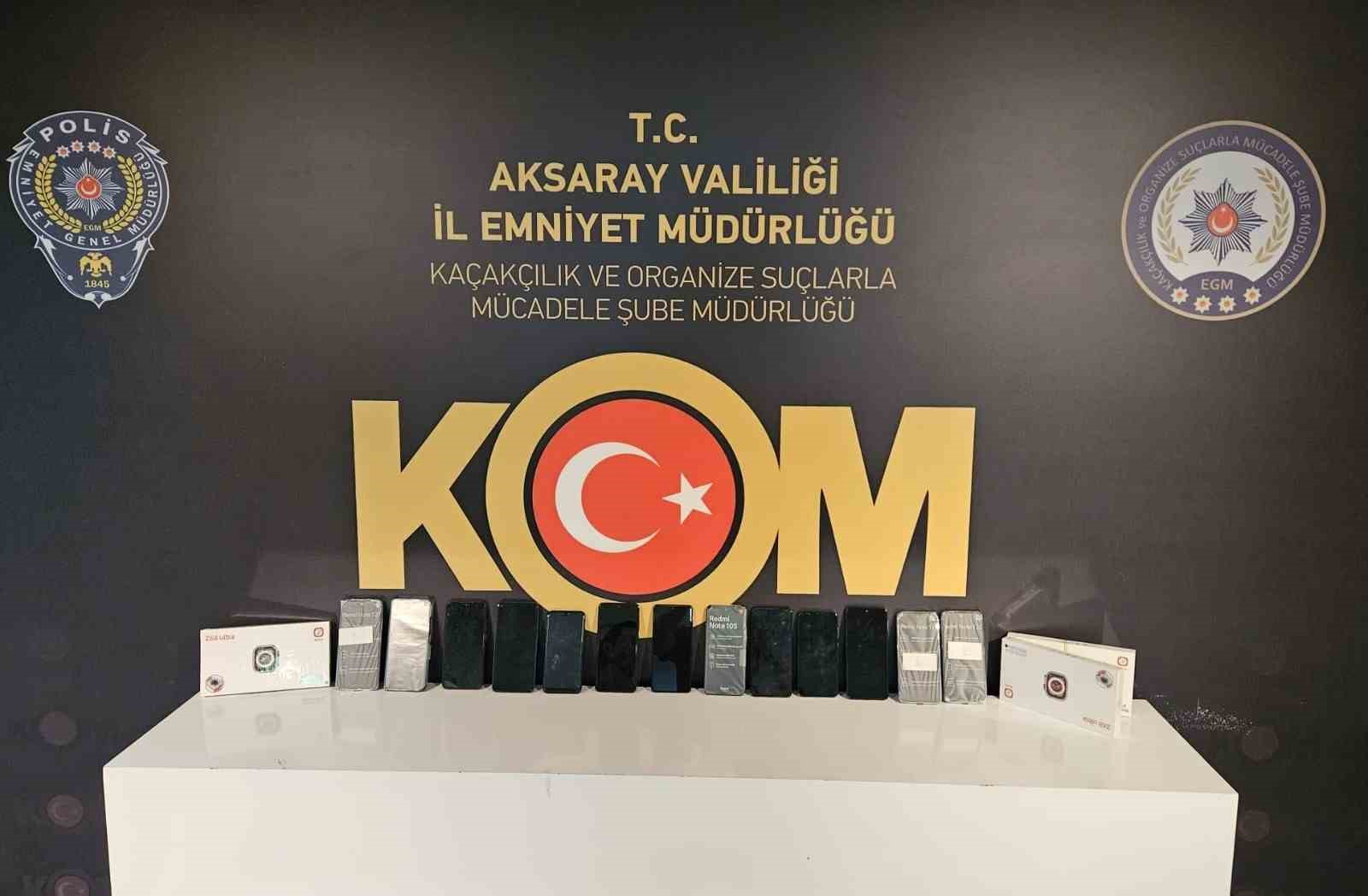 AKSARAY’DA 2 AYRI İ YERİNE OPERASYON DÜZENLEYEN POLİS, 6 ADET