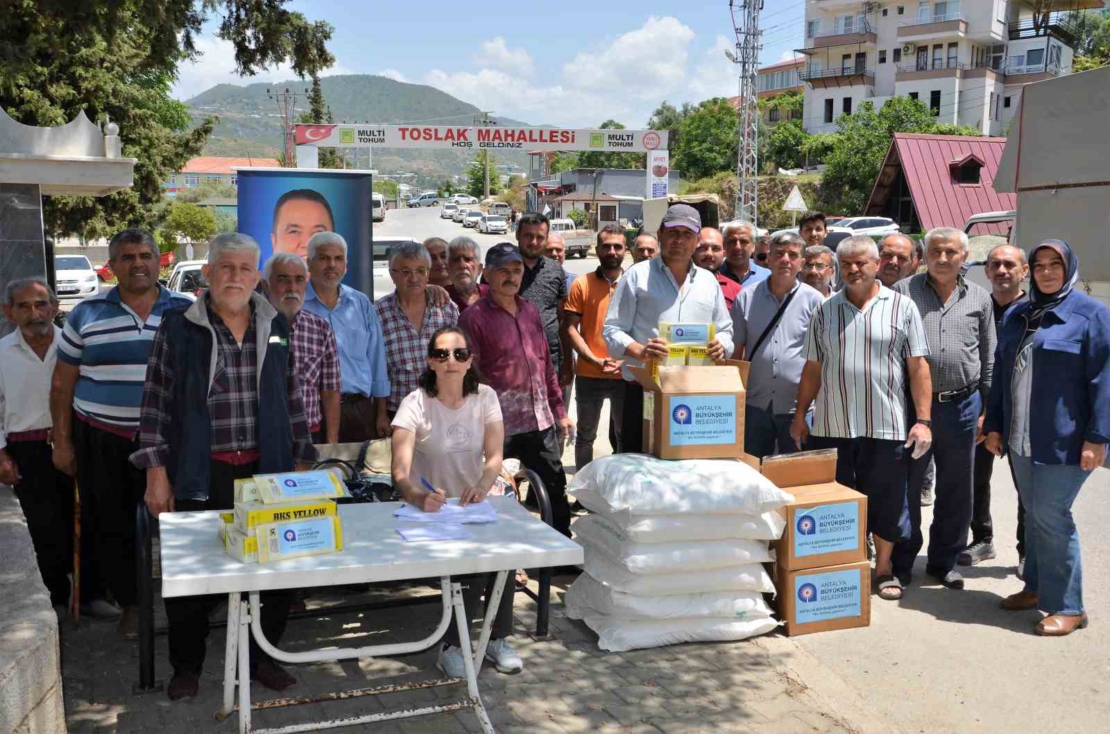 ANTALYA BÜYÜKŞEHİR BELEDİYESİ, ÜRETİCİ, ÜRÜN VE ÇEVRE DOSTU PROJELERLE ÇİFTÇİNİN