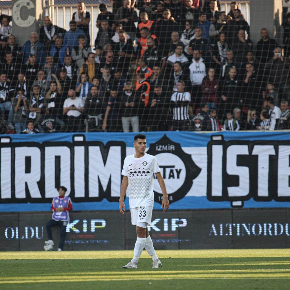 ALTAY’IN GENÇ FUTBOLCUSU EFE SARIKAYA, TÜRKİYE U18 MİLLİ TAKIMI’NIN ÖZBEKİSTAN’DA