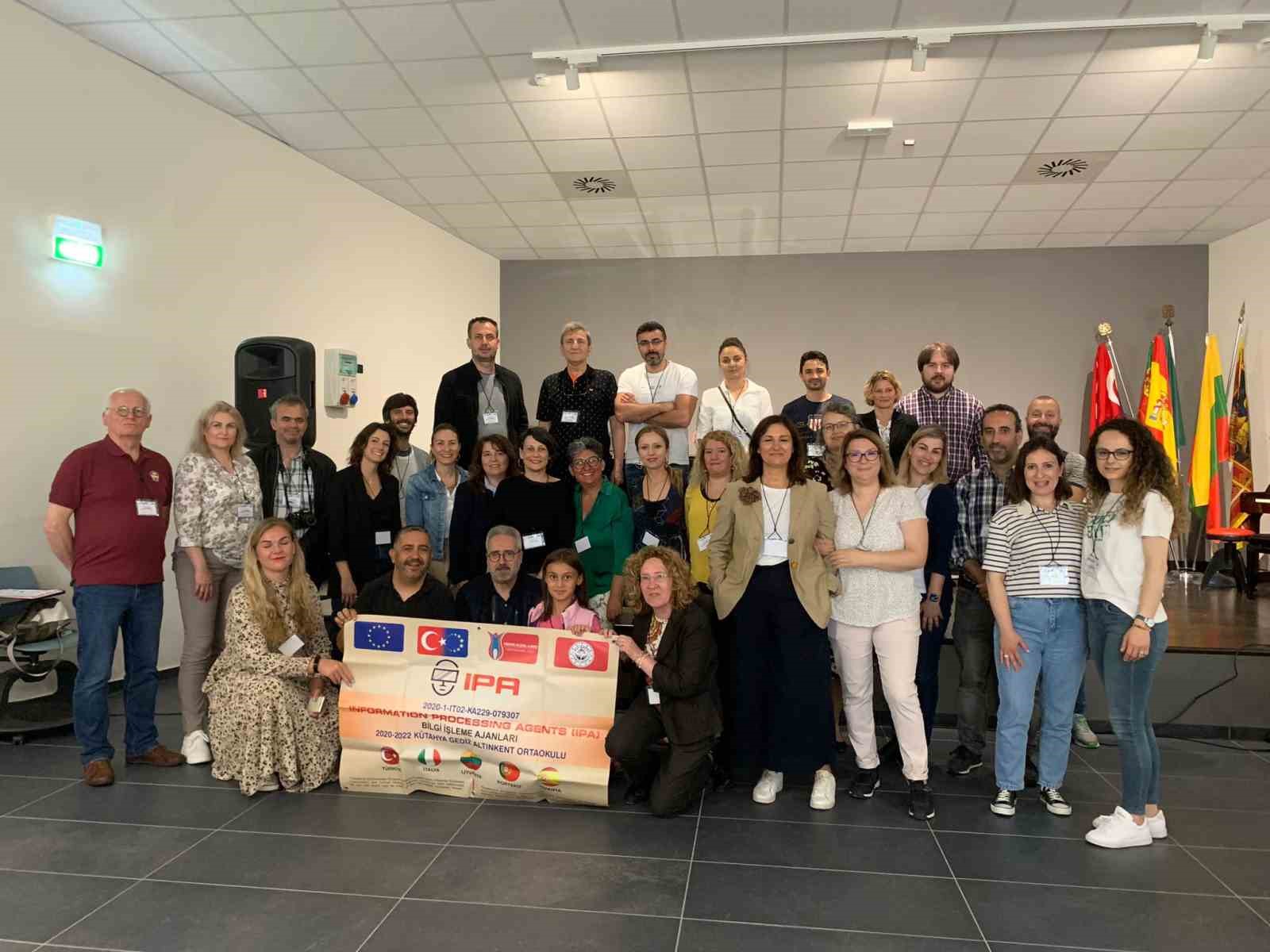 ALTINKENT ORTAOKULU SON ERASMUS HAREKETLİLİĞİ İÇİN İTALYA’DA