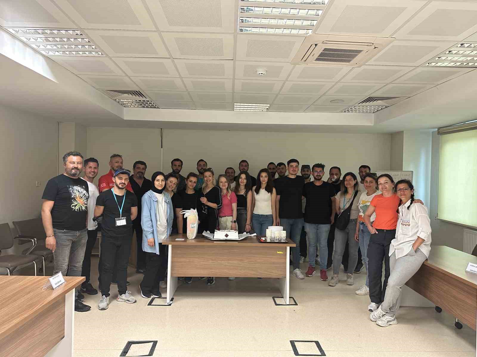 ESKİŞEHİR İL AMBULANS SERVİSİ TARAFINDAN ACİL SAĞLIK İSTASYONLARINDA GÖREVLİ PERSONELLERE,