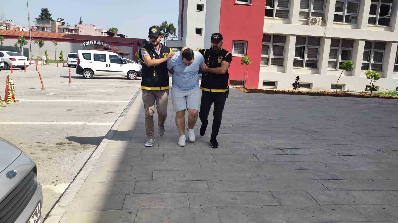 ADANA’DA AMCASINI TÜFEKLE ÖLDÜRDÜĞÜ ÖNE SÜRÜLEN ZANLI TUTUKLANDI.