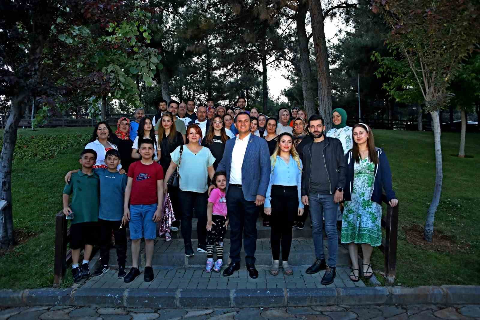 GAZİANTEP ÖZEL ANKA HASTANESİ YÖNETİMİ, HASTANEDE GÖREVLİ SAĞLIK PERSONELLERİNİN MORAL