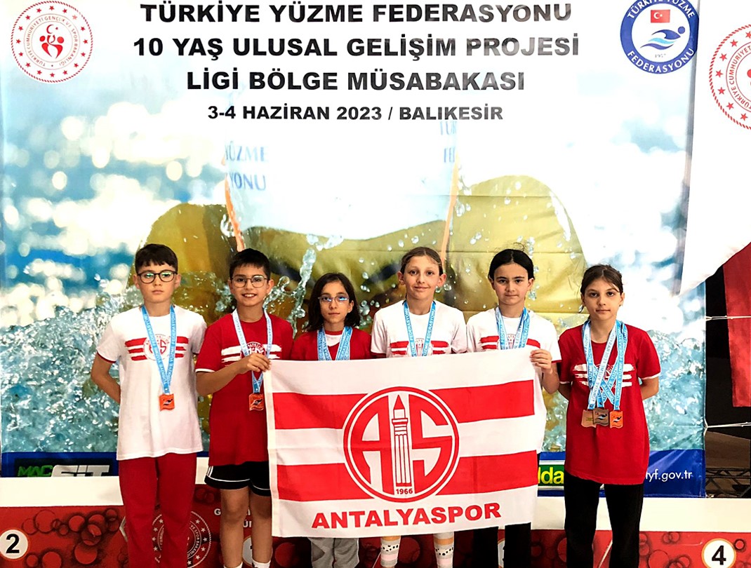 TÜRKİYE YÜZME FEDERASYONU TARAFINDAN DÜZENLENEN 10 YAŞ ULUSAL GELİŞİM PROJESİ