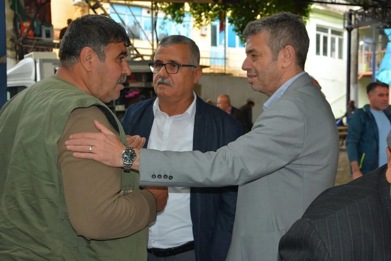 GERMENCİK’İN MEŞELİ MAHALLESİ’NDE ETKİLİ OLAN ŞİDDETLİ YAĞIŞIN ARDINDAN OLUŞAN SELDEN