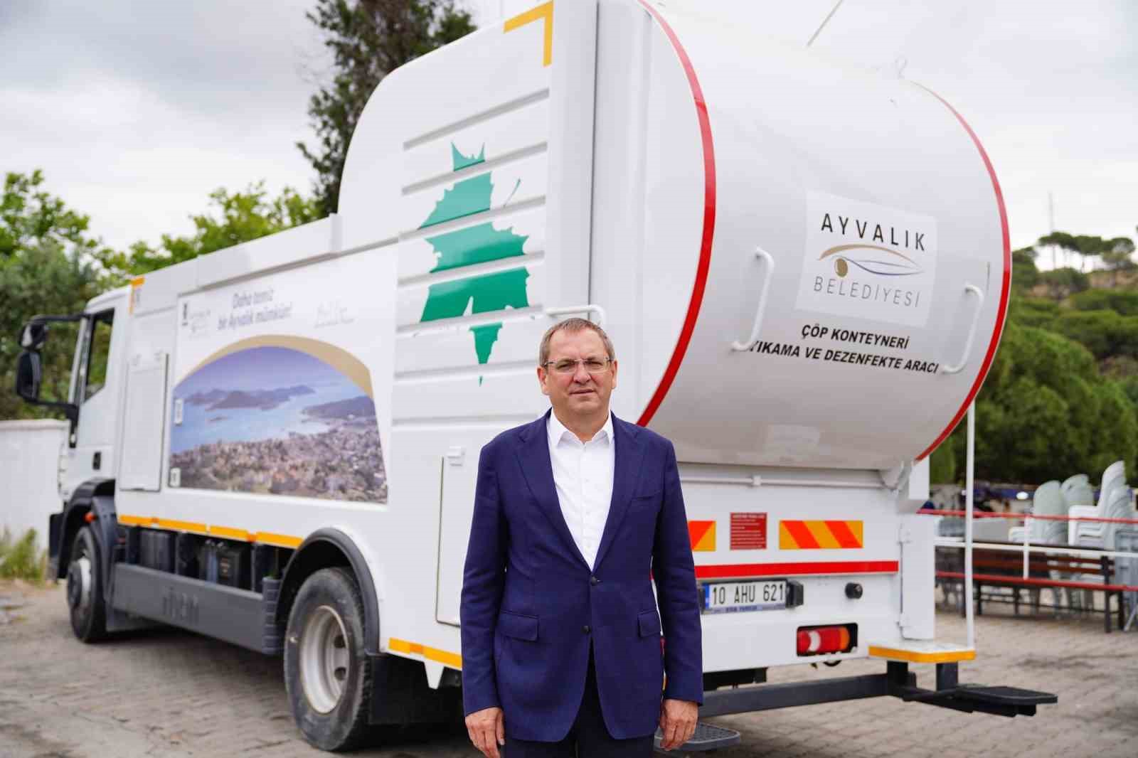 AYVALIK BELEDİYESİ’NİN ARAÇ FİLOSU ÖZ KAYNAKLARIYLA BÜYÜYOR