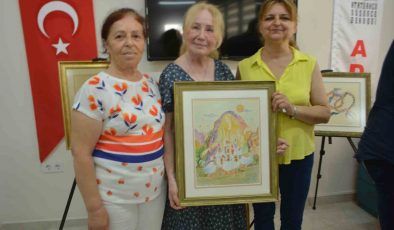 Ayvalık’ta minyatür ve tezhip sergisi