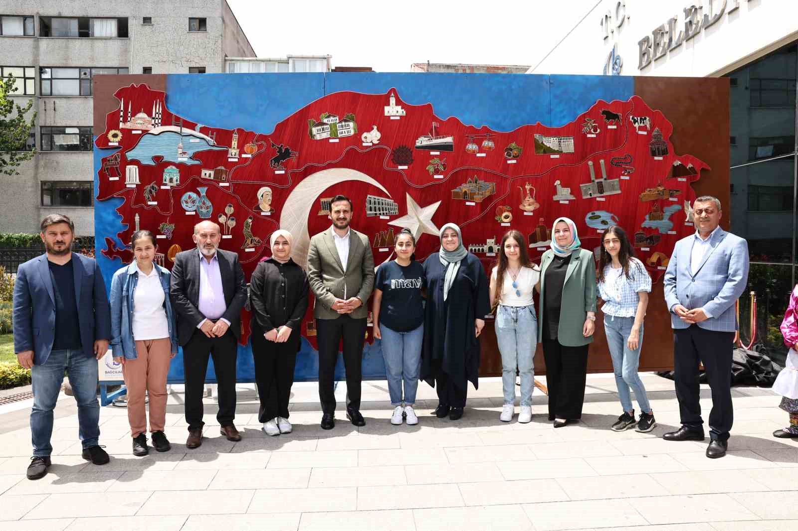 BAĞCILAR BELEDİYESİ BİLGİ EVİ ÖĞRENCİLERİ, 8 AY SÜREN ÖZVERİLİ ÇALIŞMA