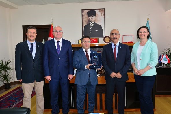 BALIKESİR ÜNİVERSİTESİ MEZUNLARINA AVRUPA KAPISI AÇILIYOR
