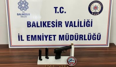 Balıkesir’de 27 aranan şahıstan 14’ünü tutukladı