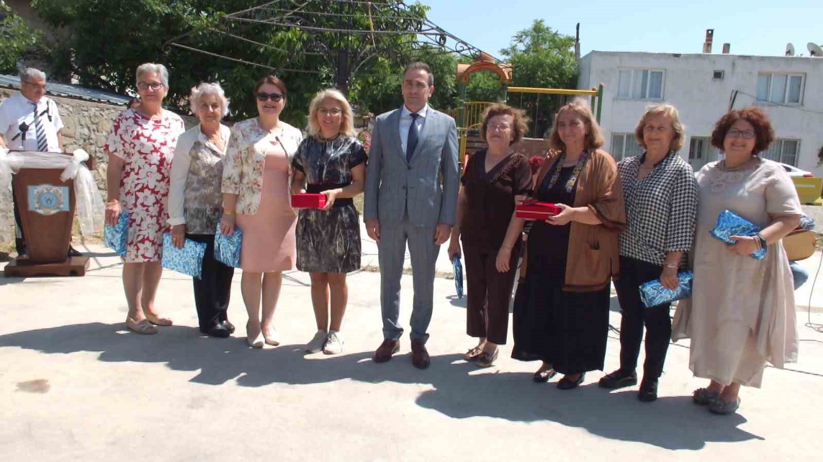 Balıkesir’de sazlı sözlü sergi açılışı ÖDÜL ALANLAR