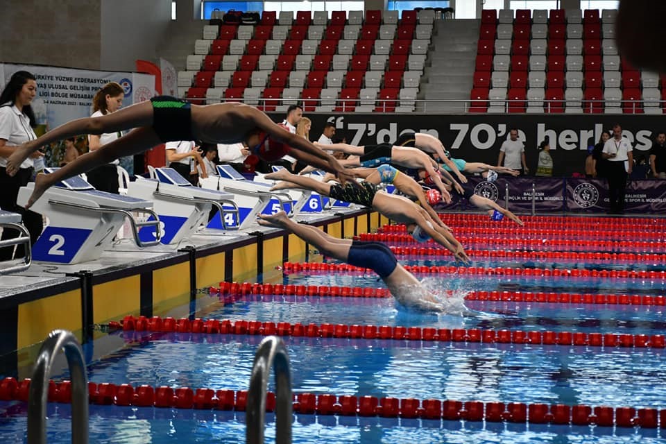 BALIKESİR’DE GENÇLİK VE SPOR İL MÜDÜRLÜĞÜ TARAFINDAN ÇEŞİTLİ BRANŞLARDA İL