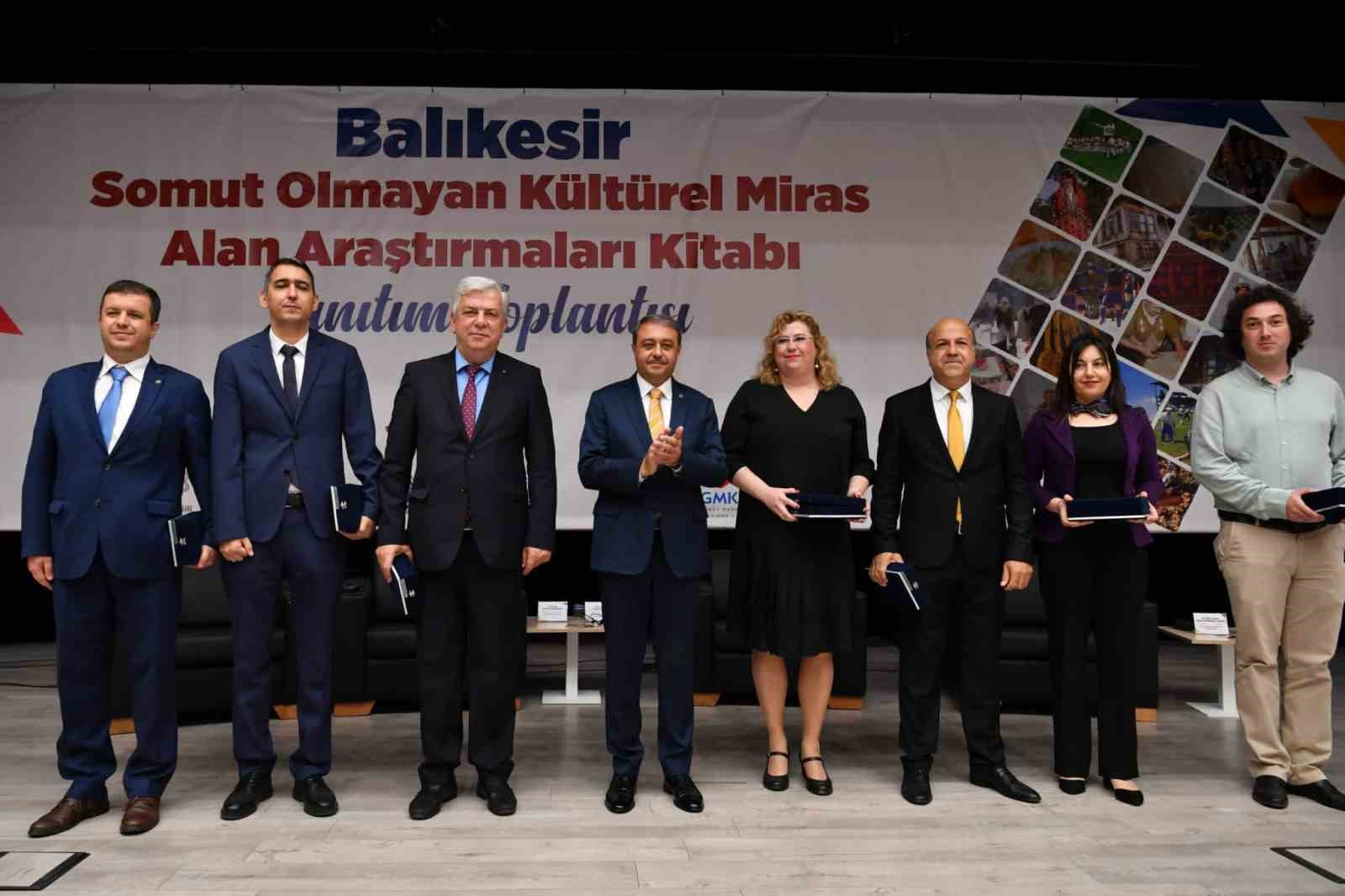 BALIKESİR SOMUT OLMAYAN KÜLTÜREL MİRAS ALAN ARAŞTIRMALARI KİTABI TANITIM TOPLANTISI