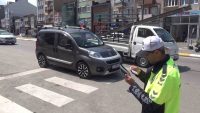 BANDIRMA'DA TRAFİKTE "ÖNCE YAYA" DENETİMLERİ DEVAM EDİYOR
