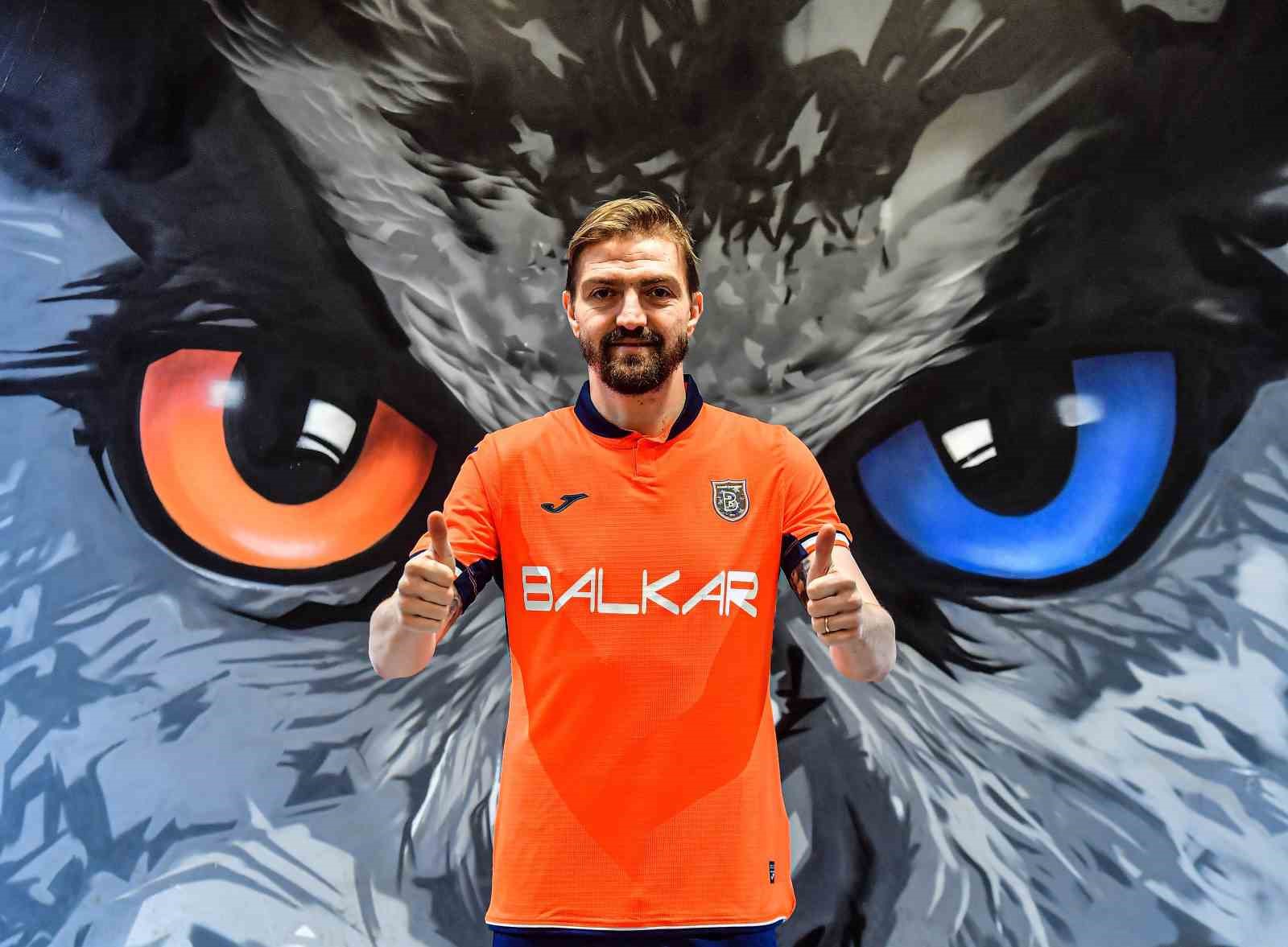 MEDİPOL BAŞAKŞEHİR, SÖZLEŞMESİ SONA EREN CANER ERKİN İLE YOLLARINI AYIRDI.