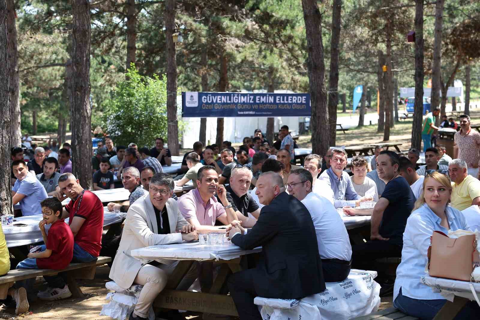 BAŞAKŞEHİR BELEDİYESİ, İLÇE SAKİNLERİNİN HUZUR VE GÜVENLİĞİ İÇİN GÖREV YAPAN