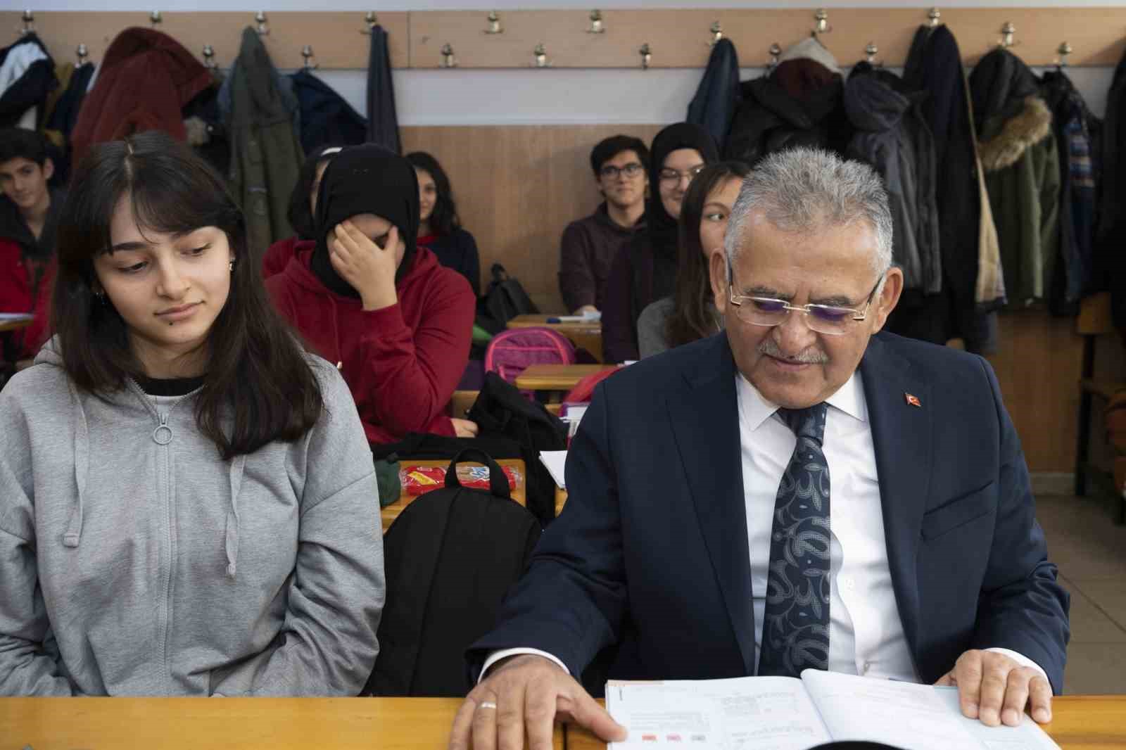 KAYSERİ BÜYÜKŞEHİR BELEDİYE BAŞKANI DR. MEMDUH BÜYÜKKILIÇ, 4 HAZİRAN PAZAR