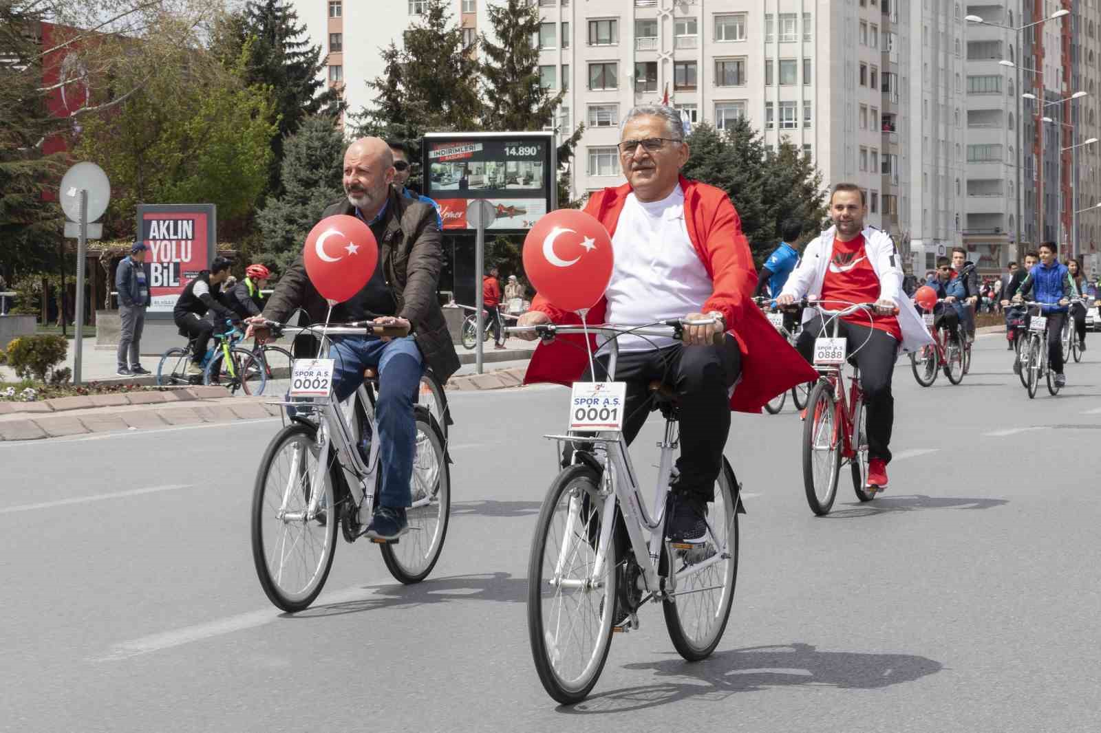 KAYSERİ BÜYÜKŞEHİR BELEDİYE BAŞKANI DR. MEMDUH BÜYÜKKILIÇ, 3 HAZİRAN DÜNYA