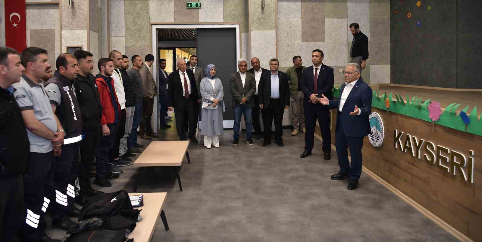 KAYSERİ BÜYÜKŞEHİR BELEDİYE BAŞKANI DR. MEMDUH BÜYÜKKILIÇ, BÜYÜKŞEHİR BELEDİYESİ ULAŞIM