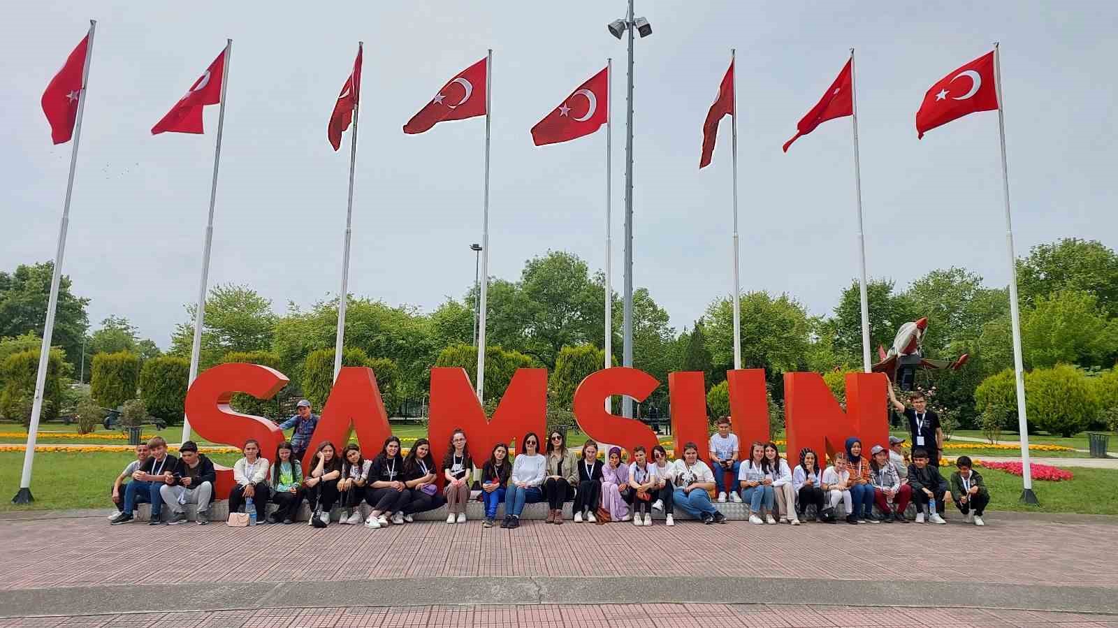 GENÇLERİN ŞEHRE AİDİYET DUYGULARINI GELİŞTİREREK PROBLEMLERİN TESPİTİ VE ÇÖZÜMÜNE KATKI