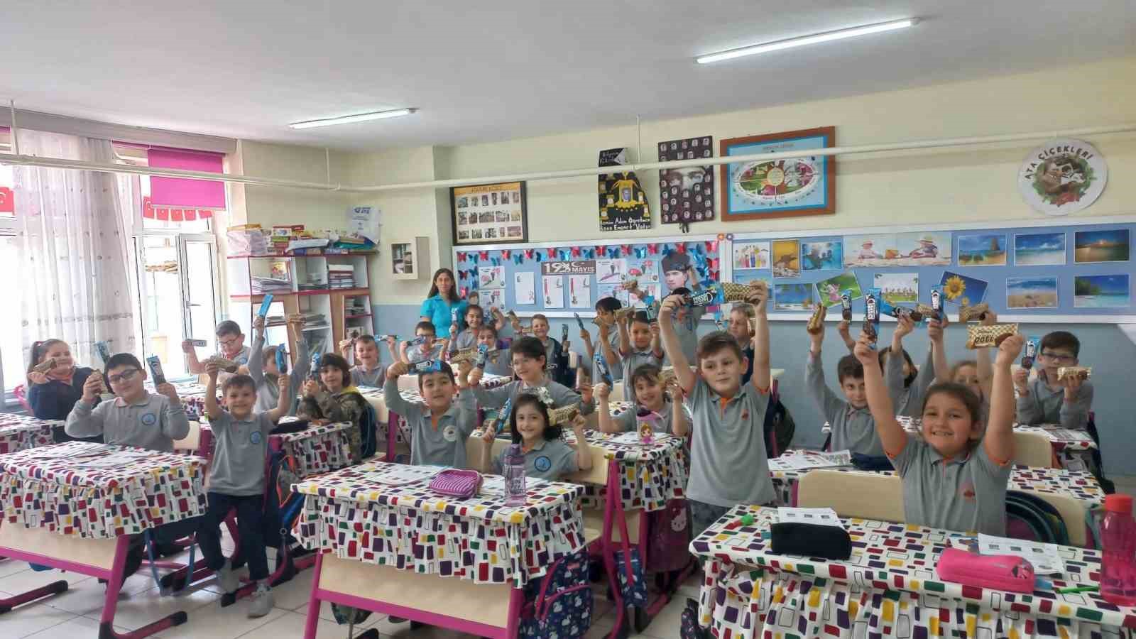 ZONGULDAK - 5 HAZİRAN DÜNYA ÇEVRE GÜNÜNDE TOPLADIKLARI ATIK PİLLERİ