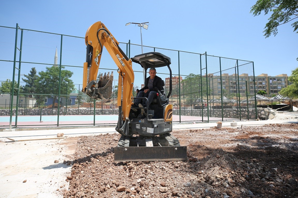 BATIKENT TOKİ’DEKİ PROJE HIZLA İLERLİYOR
