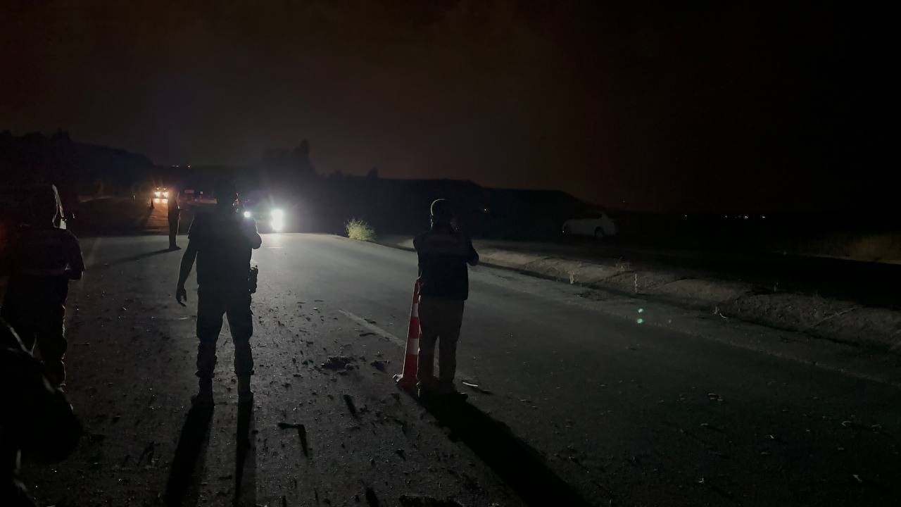 BATMAN’DA MEYDANA GELEN TRAFİK KAZASINDA, TAKLA ATARAK DURAN OTOMOBİLDE SIKIŞAN