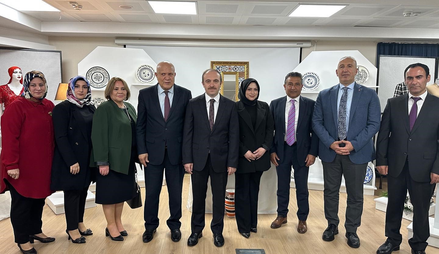 BAYBURT'TA ÖĞRENME ŞENLİĞİ DÜZENLENDİ