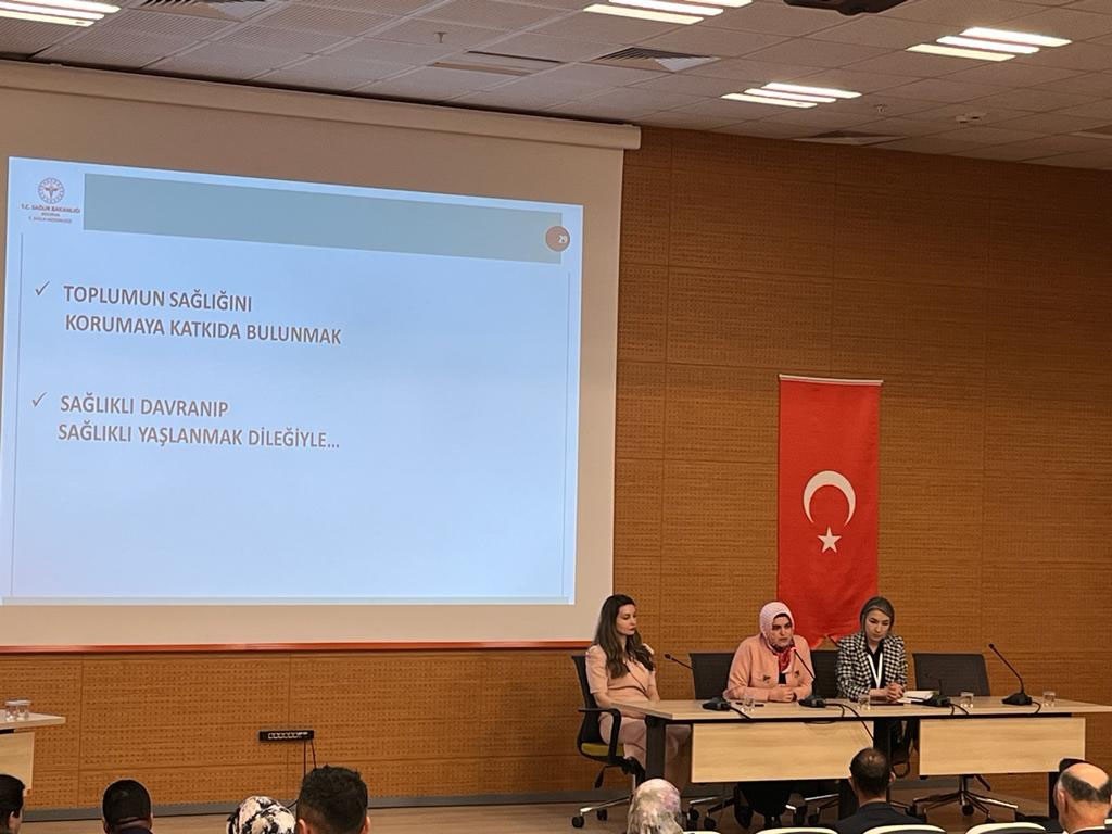 SAĞLIK BAKANLIĞI ÜLKE GENELİNDE, YEREL YÖNETİMLERLE İŞBİRLİĞİ SAĞLANARAK TOPLUMUN HAREKETLİ