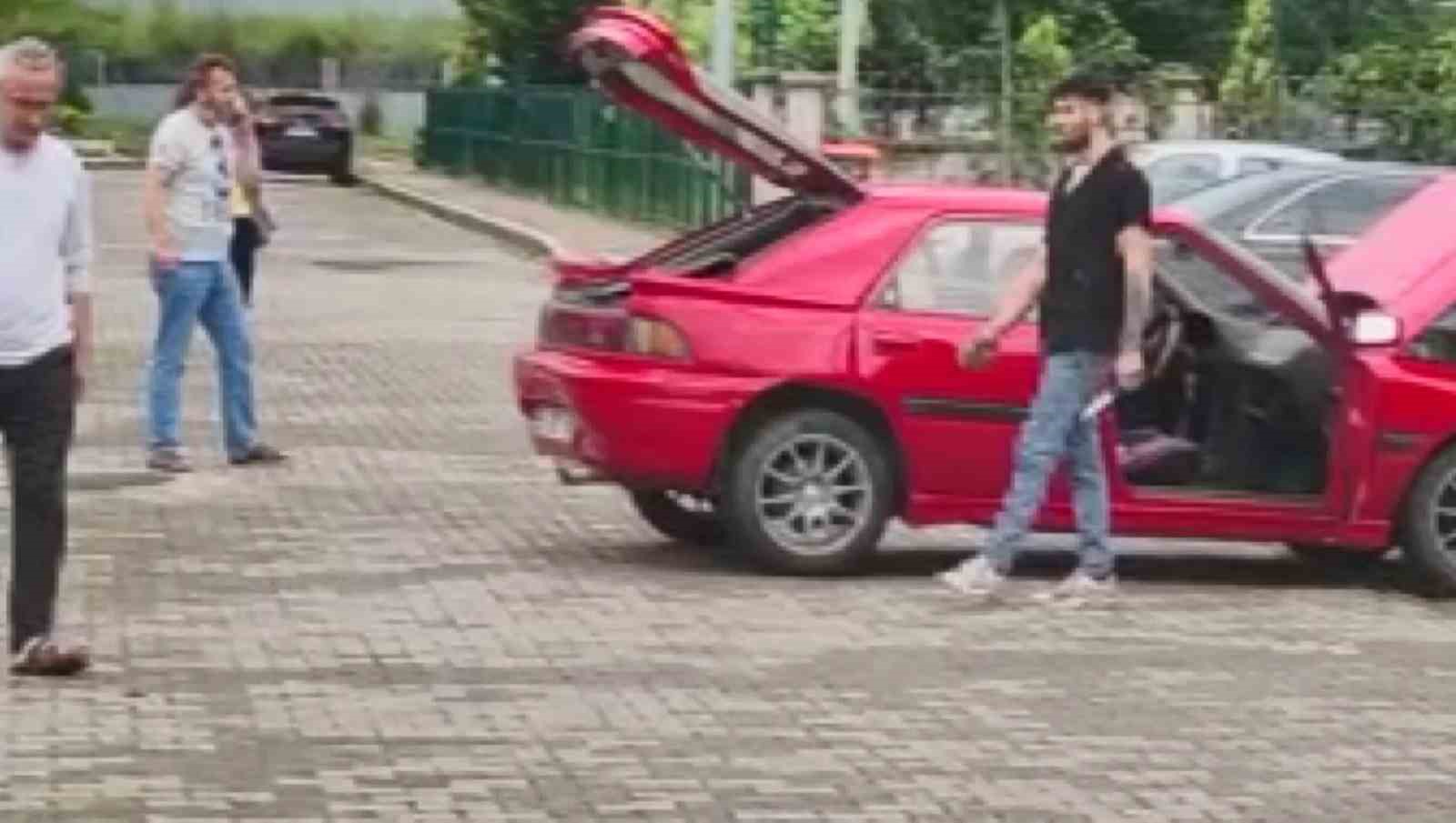 SAMSUN’DA ELİNDE BIÇAK OLAN BİR KİŞİ, KIZI ARKADAŞI OLDUĞU İDDİA