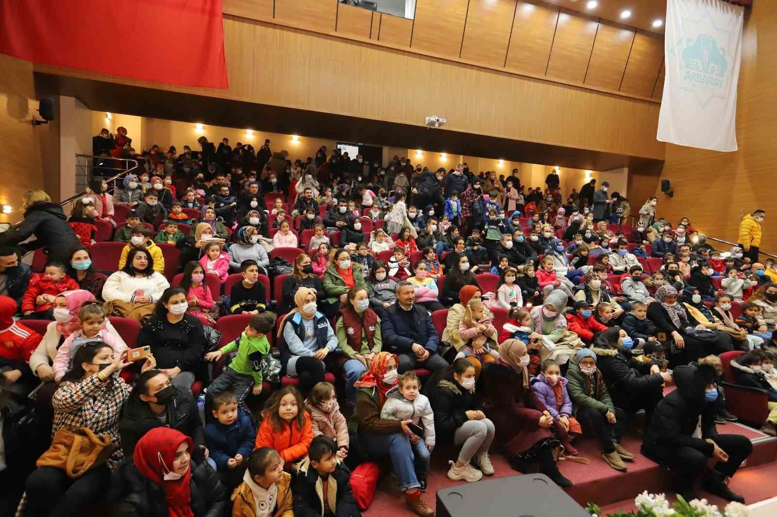 AKSARAY BELEDİYESİ, KÜLTÜR VE SANAT ETKİNLİKLERİ KAPSAMINDA VATANDAŞLARA HİZMETLERİNİ KESİNTİSİZ