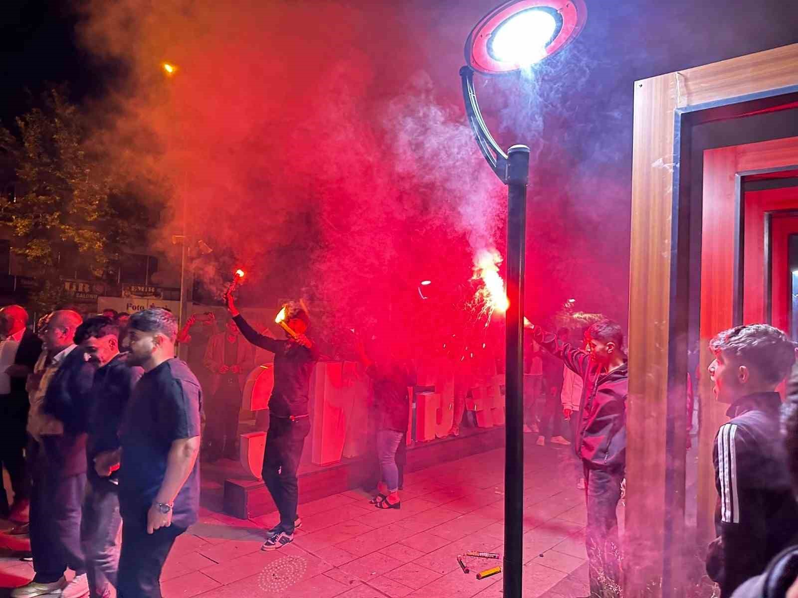 BAKANLIK, BAŞBAKAN YARDIMCILIĞI, AK PARTİ GENEL BAŞKAN YARDIMCILIĞI GİBİ BİRÇOK