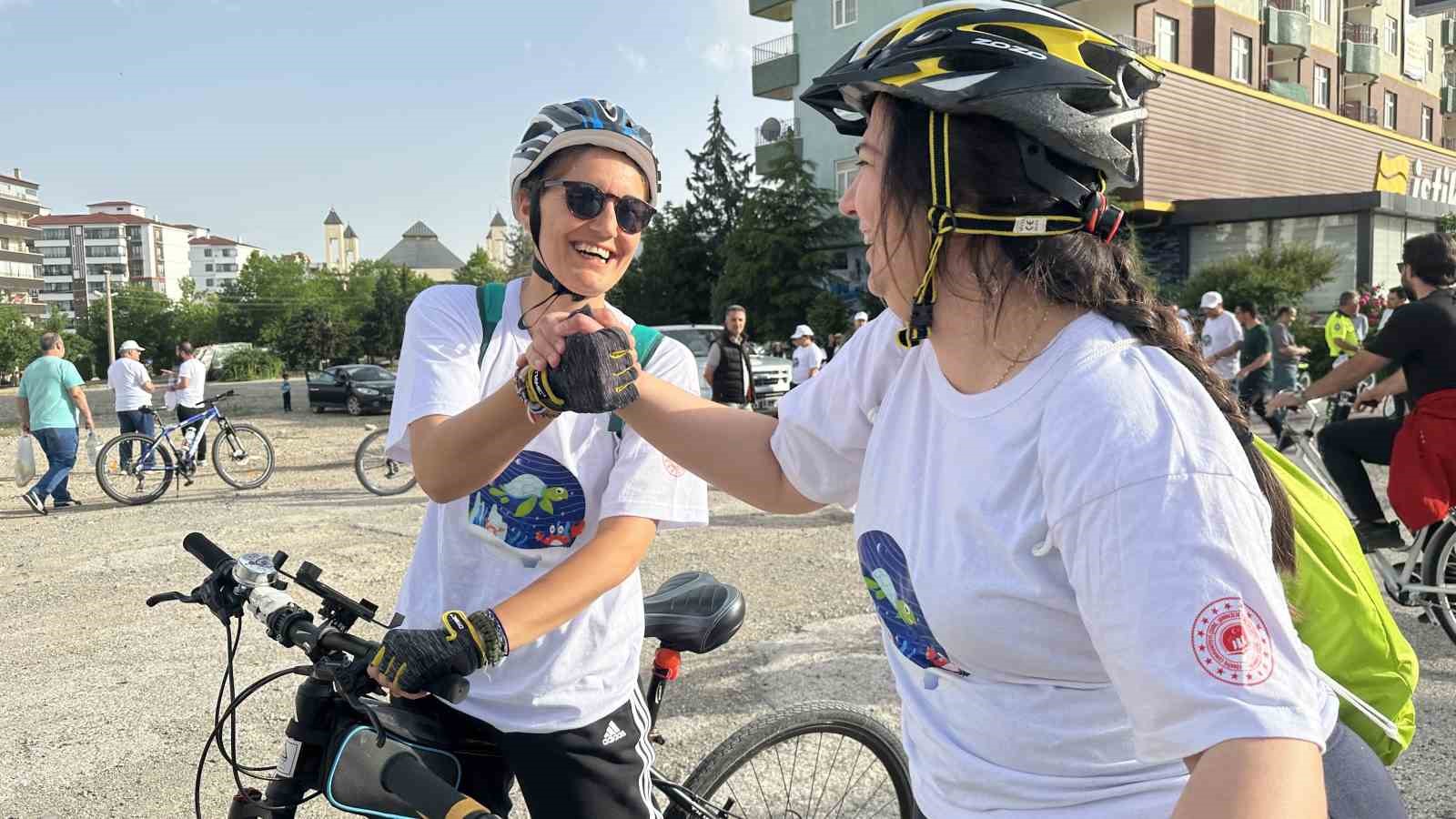 ELAZIĞ’DA 1-5 HAZİRAN ÇEVRE HAFTASI VE 3 HAZİRAN DÜNYA BİSİKLET