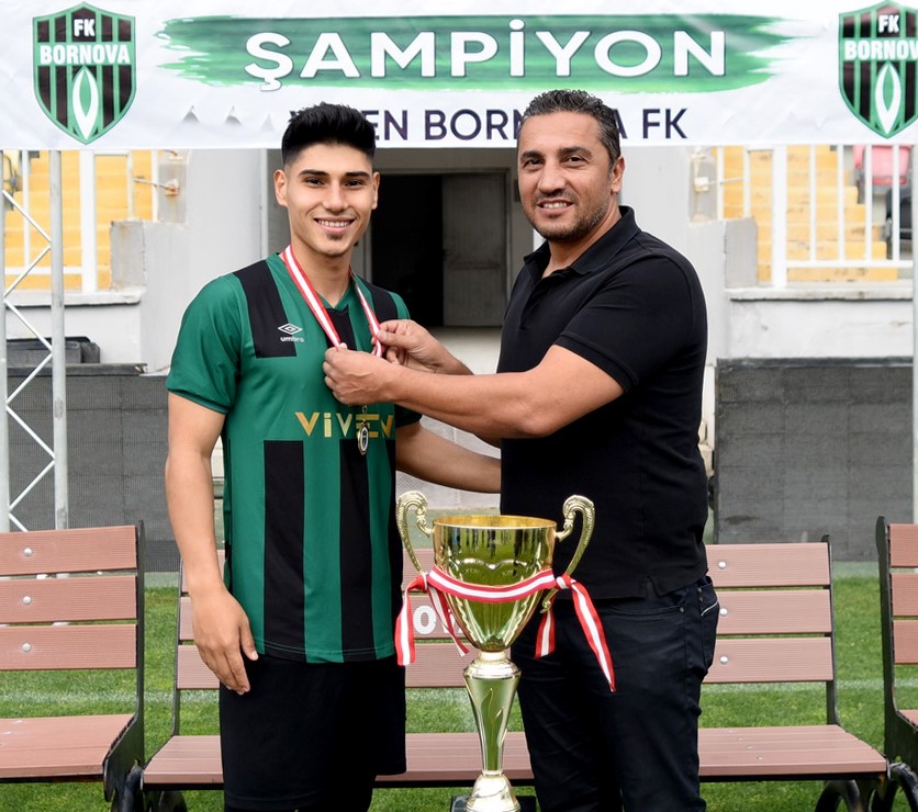 BÖLGESEL AMATÖR LİG’İ ŞAMPİYON TAMAMLAYARAK İZMİR'İ TFF 3. LİG'DE TEMSİL