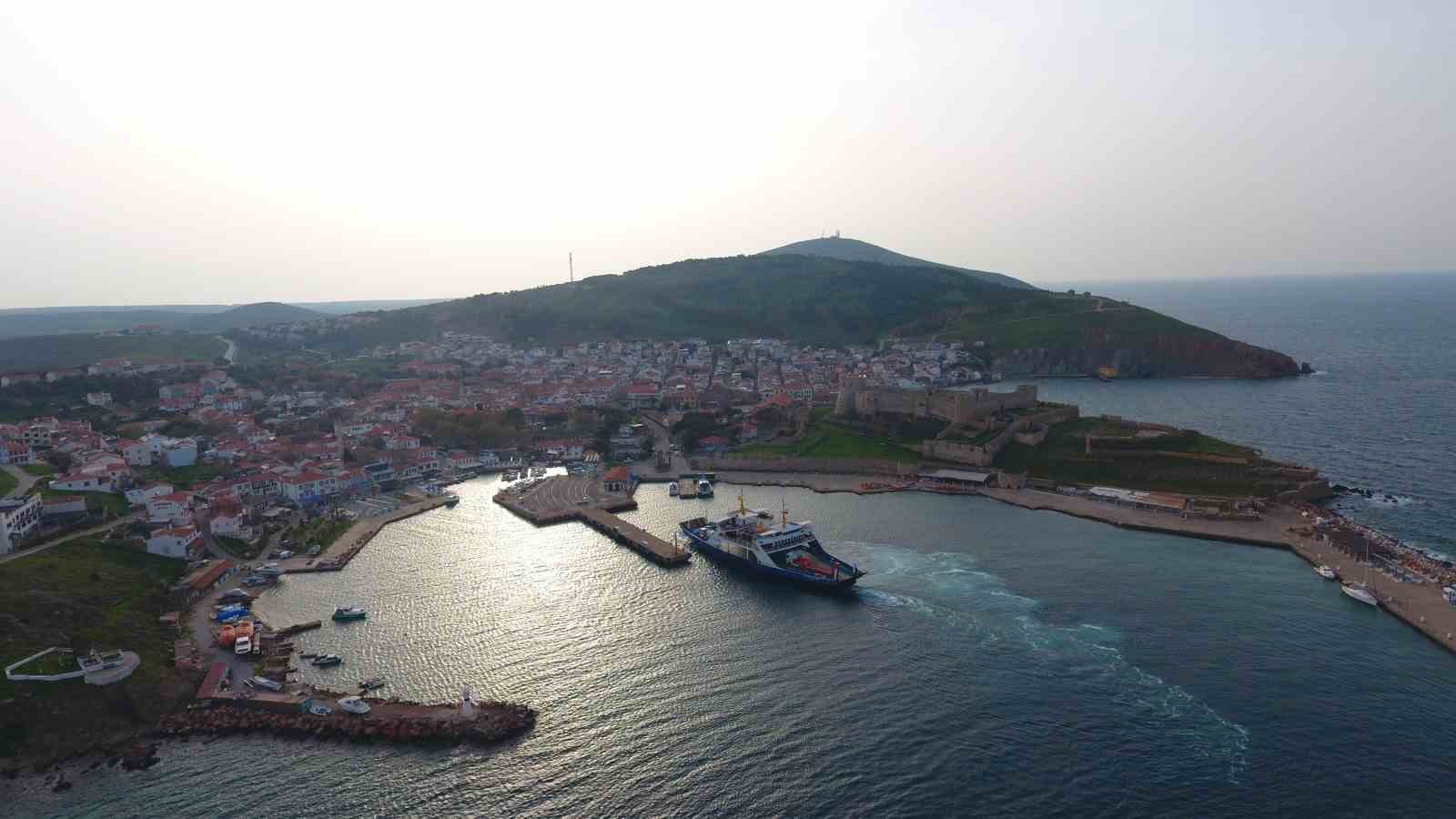 ÇANAKKALE'NİN KUZEY EGE DENİZİ'NDEKİ TURİZM CENNETİ BOZCAADA İLÇESİNE, BOZCAADA İLÇE