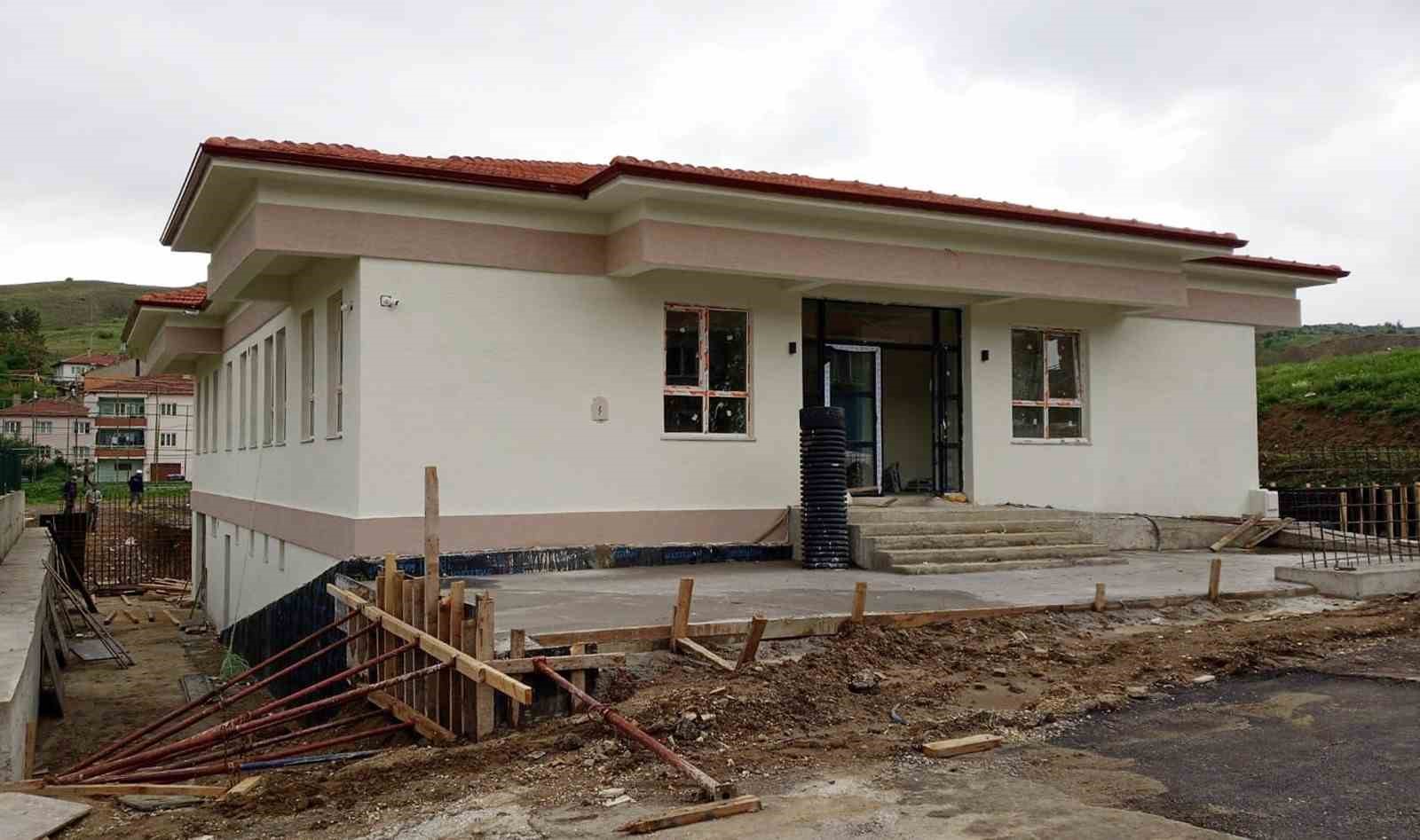 BOZÜYÜK’TE YAPIMI DEVAM EDEN CEMEVİNDE SONA GELİNDİ