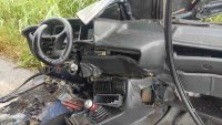 BALIKESİR’İN BURHANİYE İLÇESİNDE MEYDANA GELEN KAZADA TIRA ARKADAN ÇARPAN OTOMOBİL